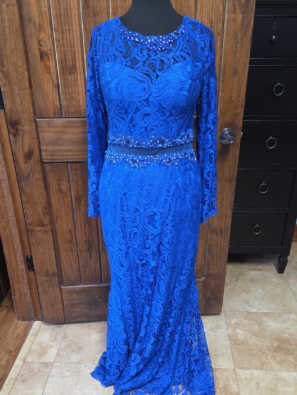 Anny Lee Royal Blue Long Sleeve Lace Gown with Beaded Accents - XL